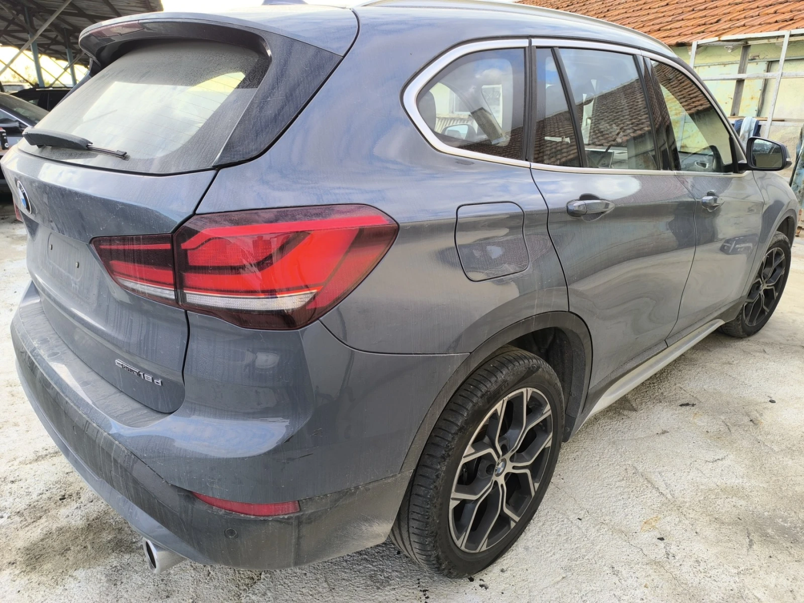 BMW X1 sDrive18d - изображение 5