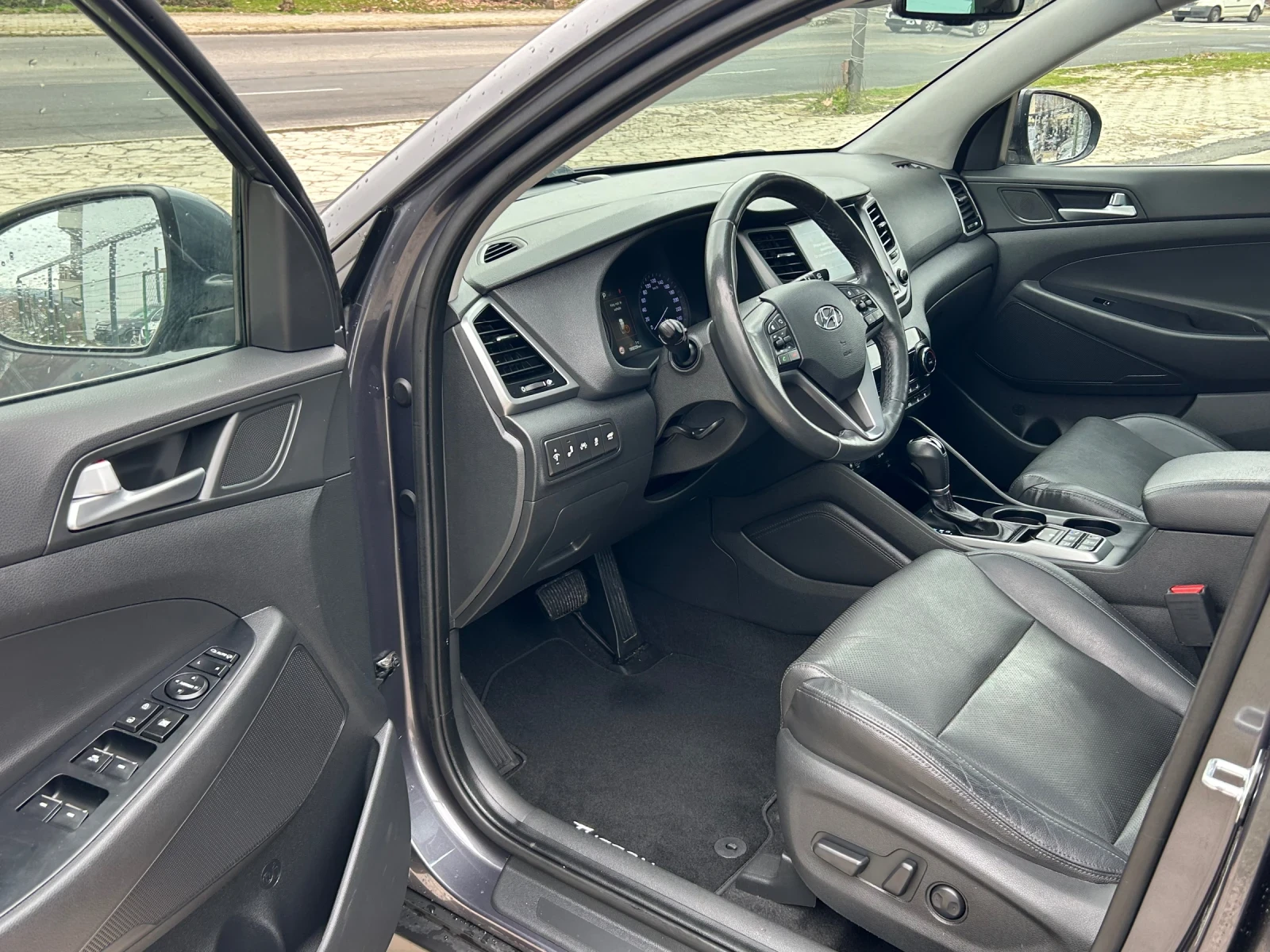 Hyundai Tucson 2.0 CRDI AUTOMAT 4X4 | Mobile.bg � ����������� 11