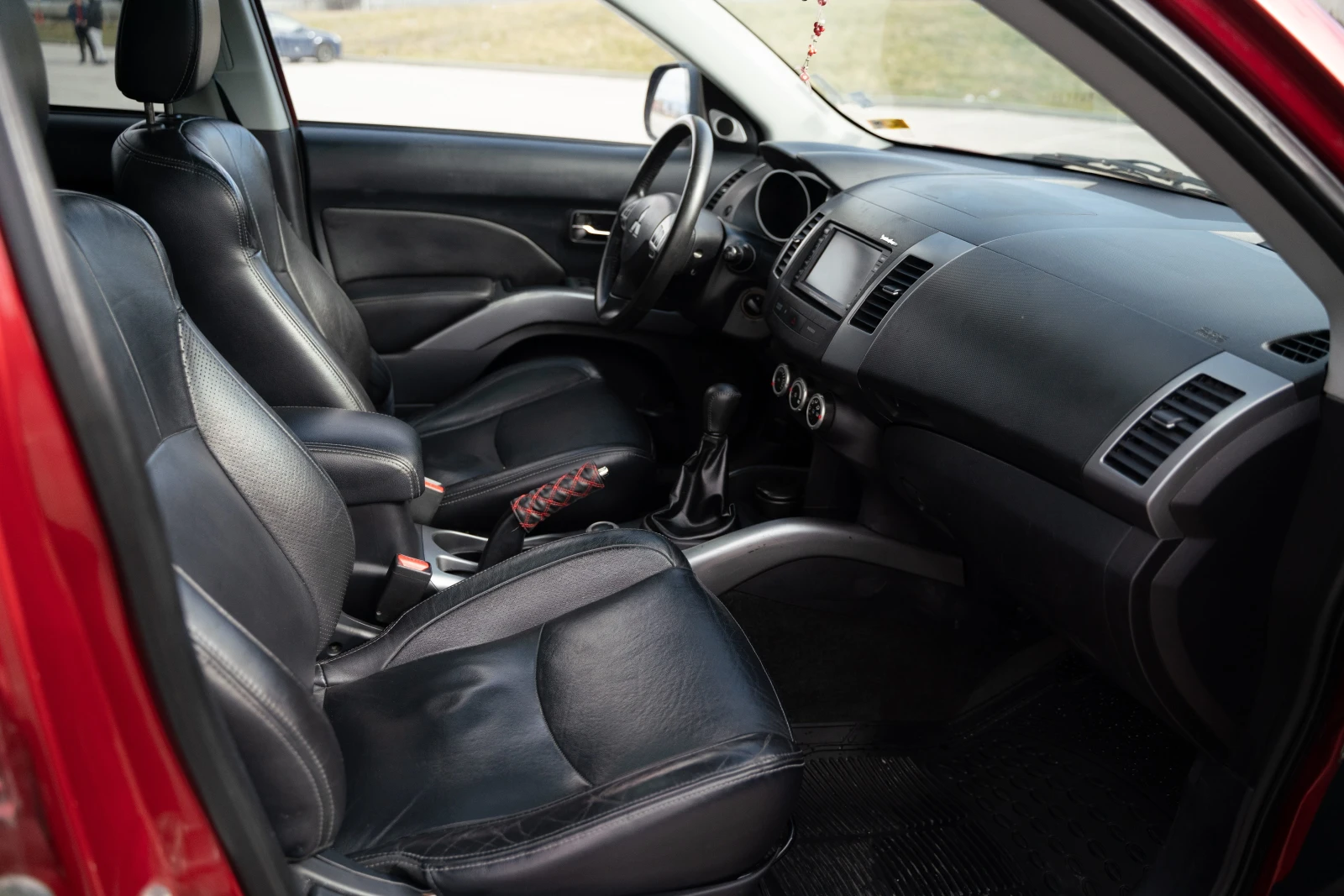 Mitsubishi Outlander  - изображение 10