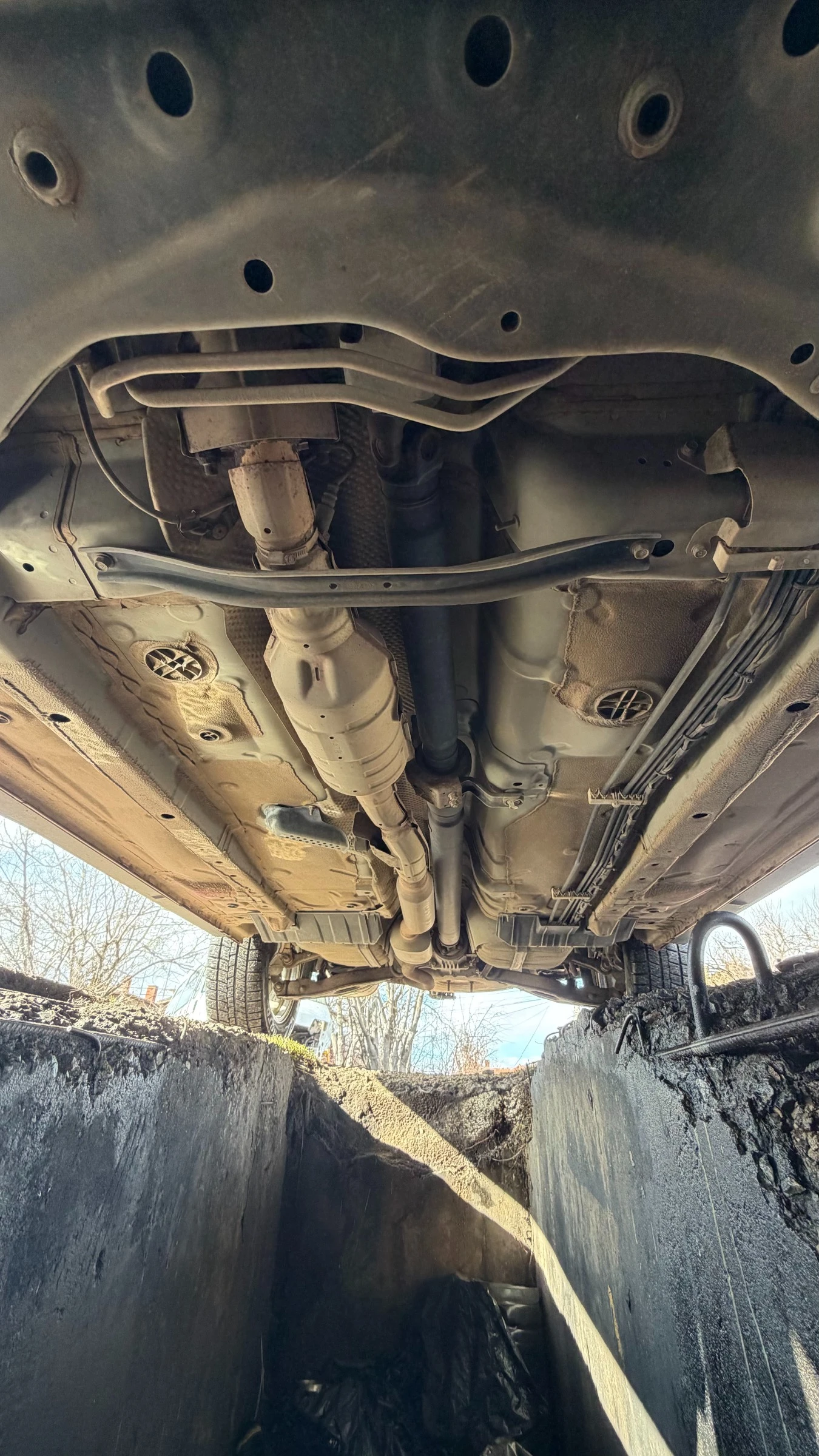 Mitsubishi Outlander, снимка 13 - Автомобили и джипове - 53632991