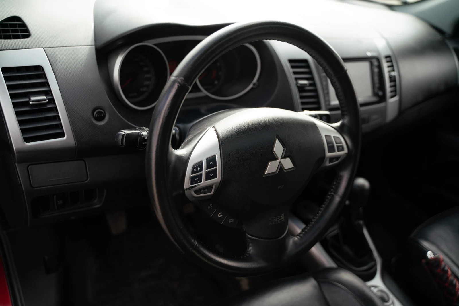 Mitsubishi Outlander | Mobile.bg � ����������� 12