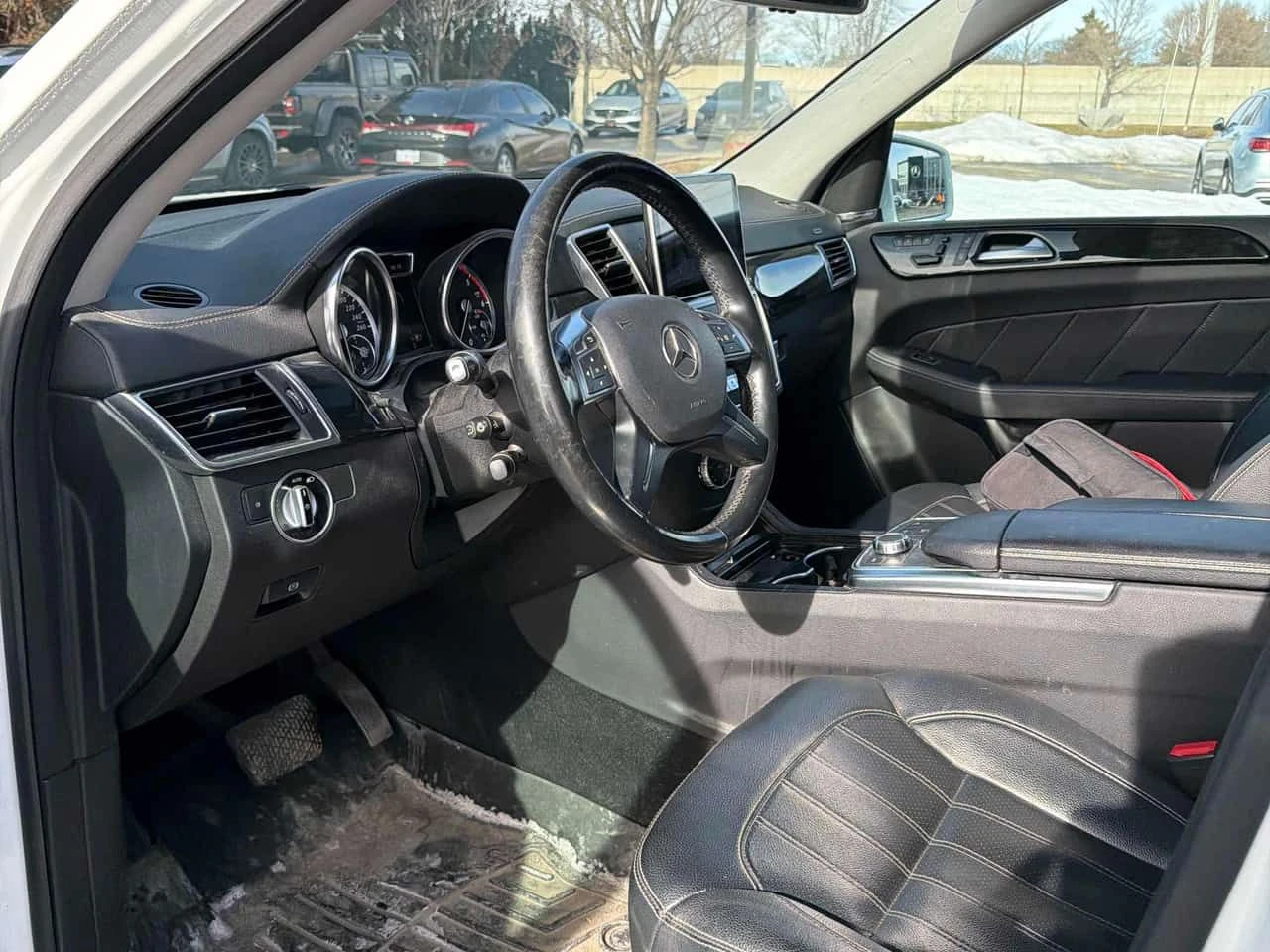 Mercedes-Benz GL 350 BlueTEC * CARFAX * HARMAN/KARDON * PANO, снимка 5 - Автомобили и джипове - 53714082