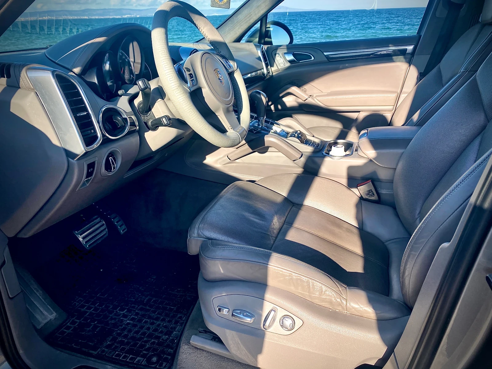 Porsche Cayenne Turbo, снимка 11 - Автомобили и джипове - 53758218