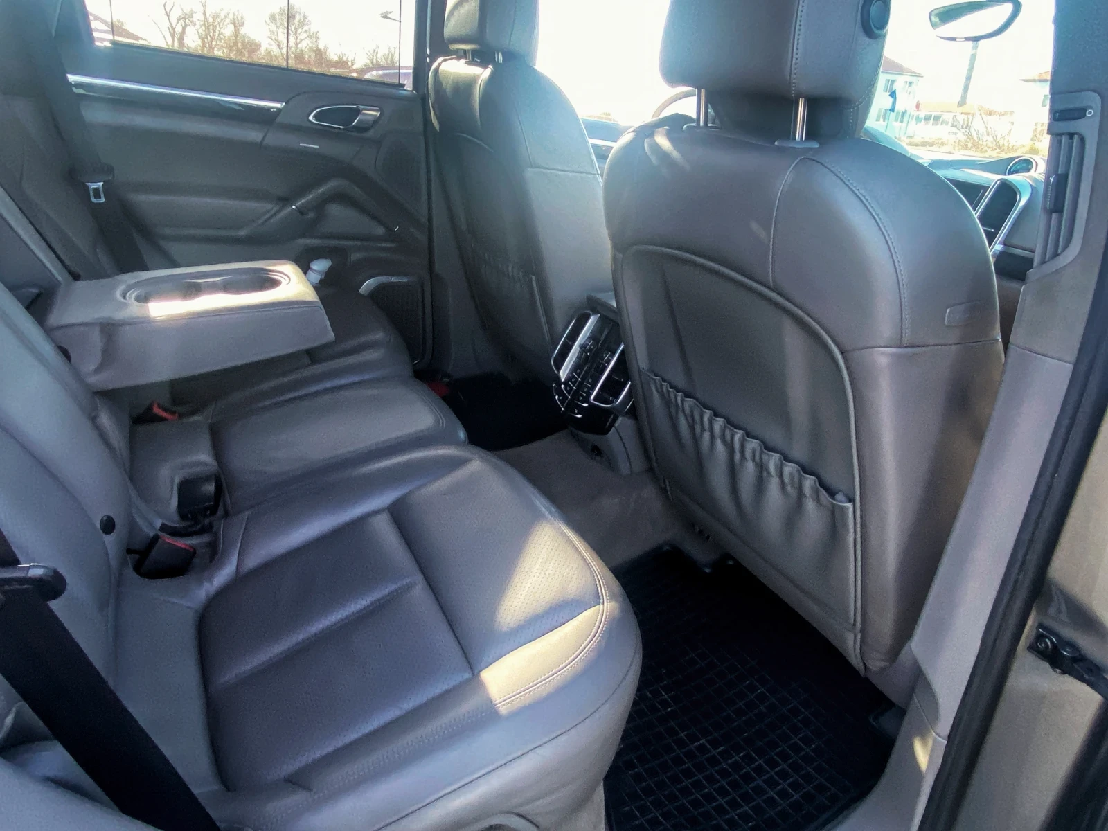 Porsche Cayenne Turbo, снимка 13 - Автомобили и джипове - 53758218