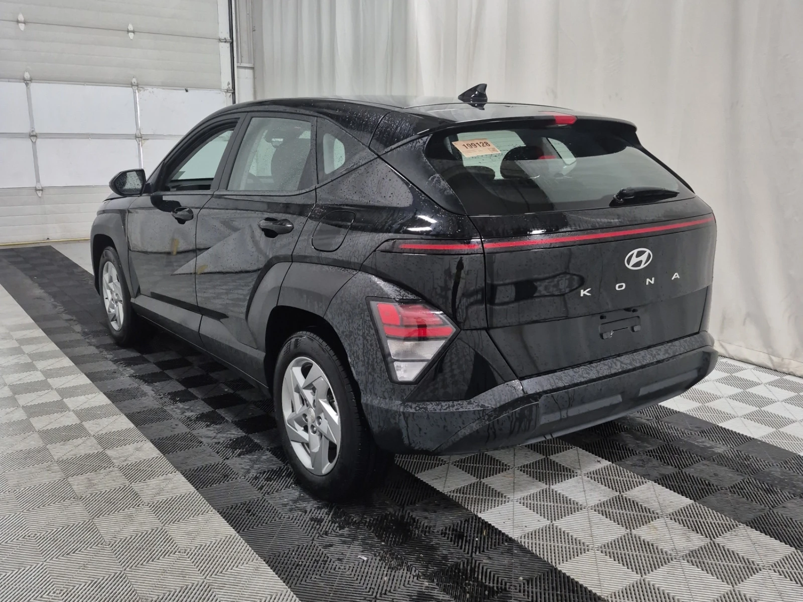Hyundai Kona * * CARFAX * * АВТО КРЕДИТ * * , снимка 4 - Автомобили и джипове - 54083528