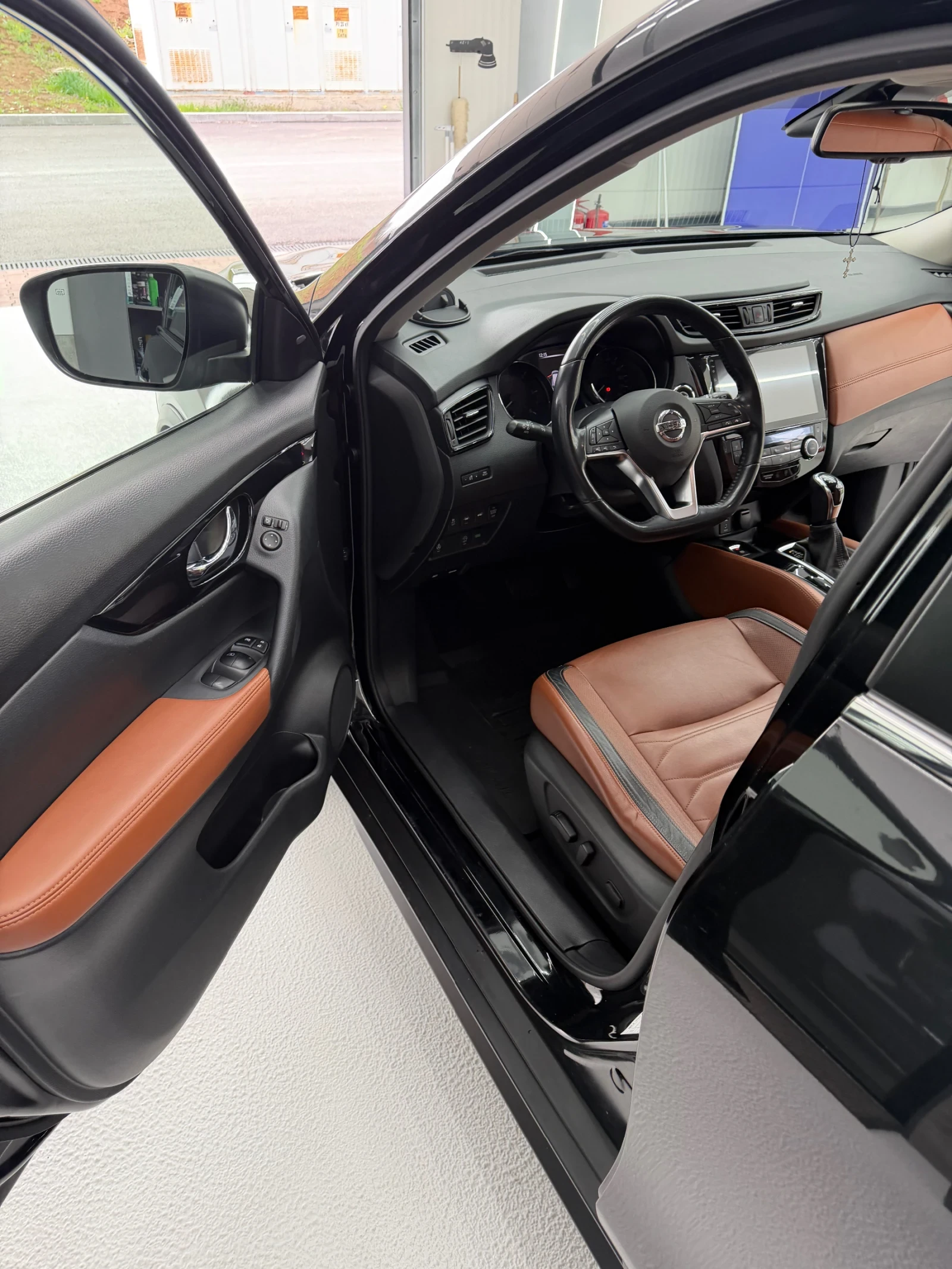 Nissan X-trail Джип, снимка 8 - Автомобили и джипове - 54128028