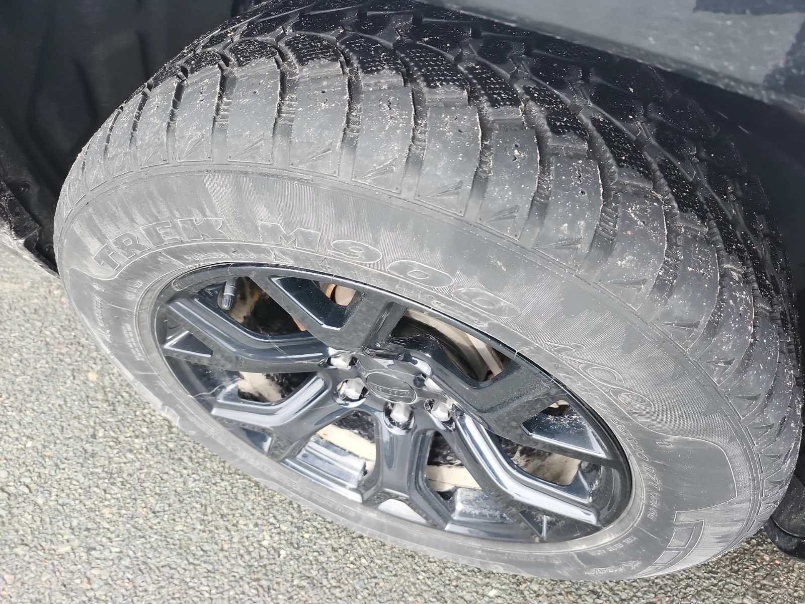 Jeep Grand Wagoneer SERIES II CARBIDE  * * CARFAX * * АВТО КРЕДИТ * * , снимка 17 - Автомобили и джипове - 54178184