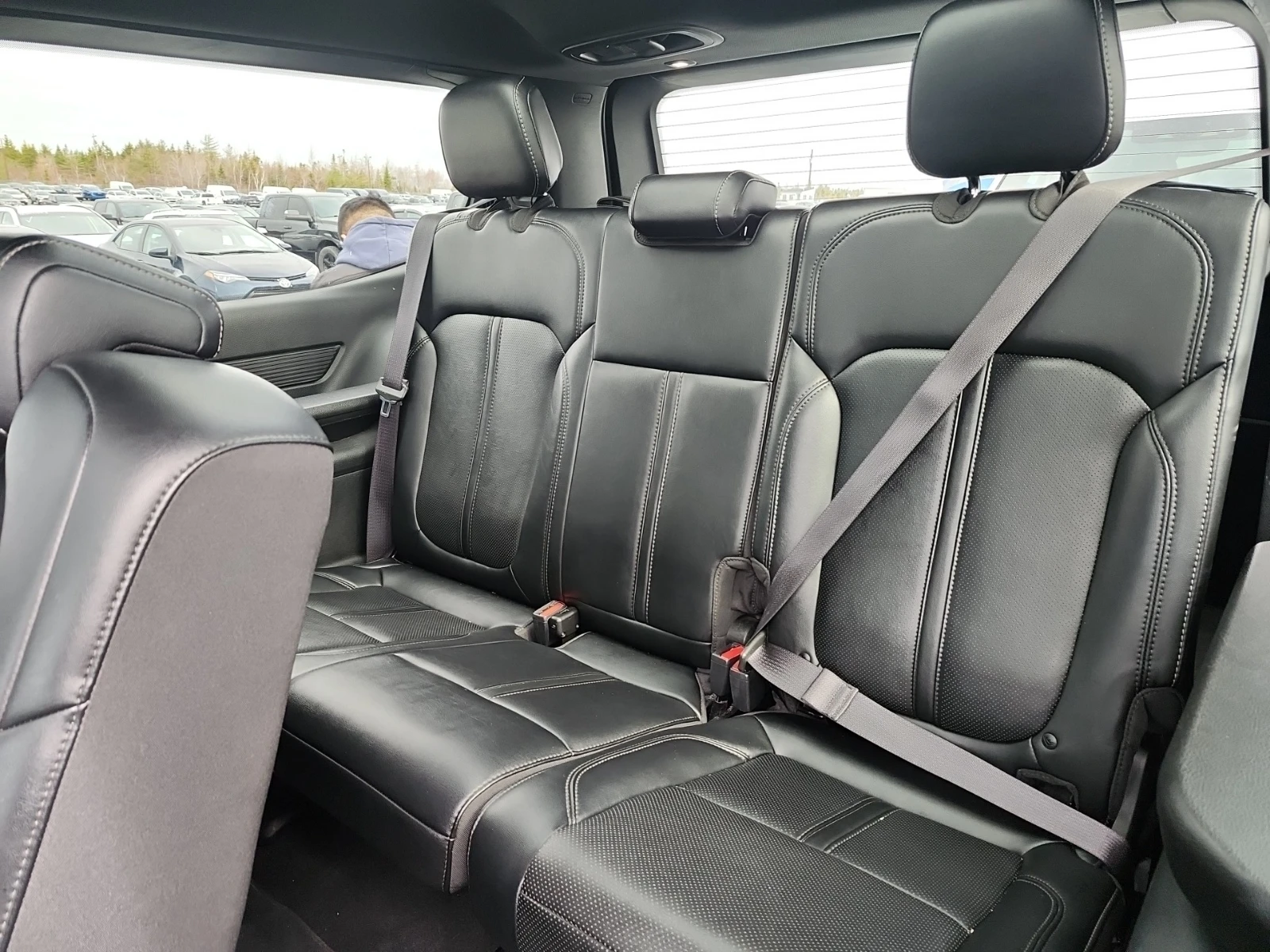 Jeep Grand Wagoneer SERIES II CARBIDE  * * CARFAX * * АВТО КРЕДИТ * * , снимка 8 - Автомобили и джипове - 54178184