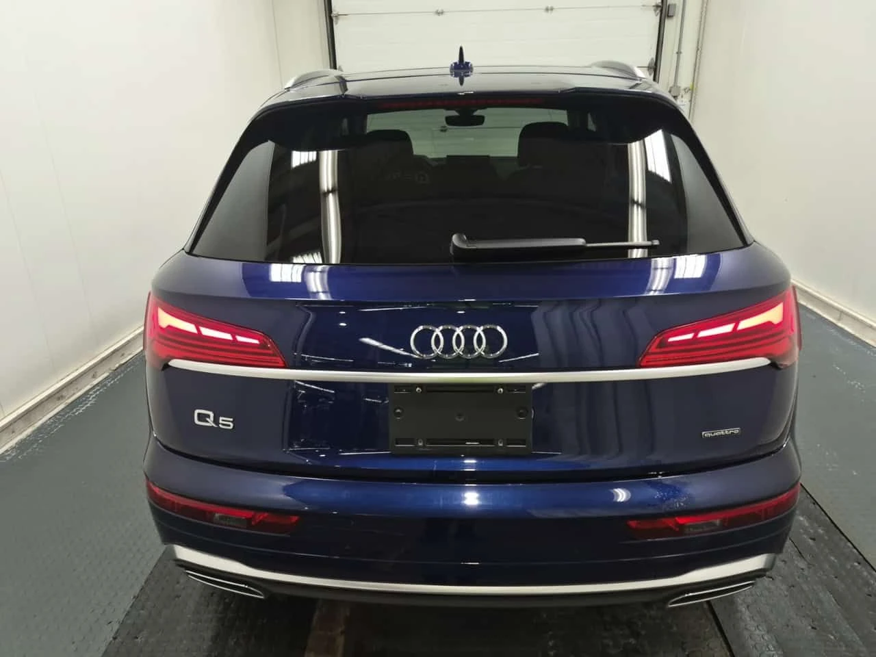 Audi Q5 PROGRESSIV| PANO| ПОДГРЕВИ| LANE ASSIST| 2 КЛЮЧА| , снимка 17 - Автомобили и джипове - 54454144
