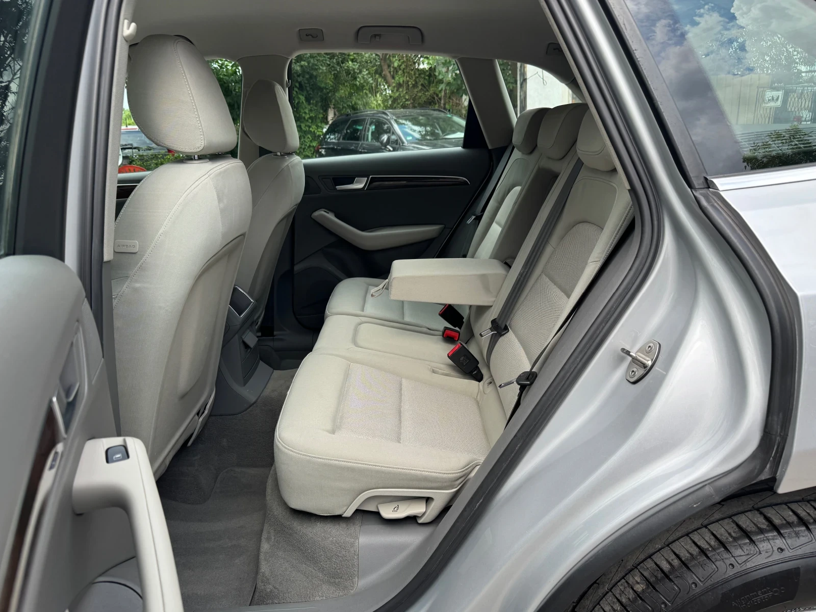 Audi Q5 137хил.км!, снимка 15 - Автомобили и джипове - 55016170