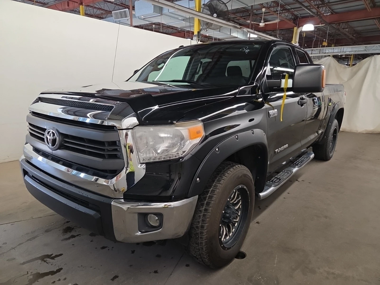 Toyota Tundra SR * CREW CAB STD BED * 4WD * 2015 * 5.7 V8 * 