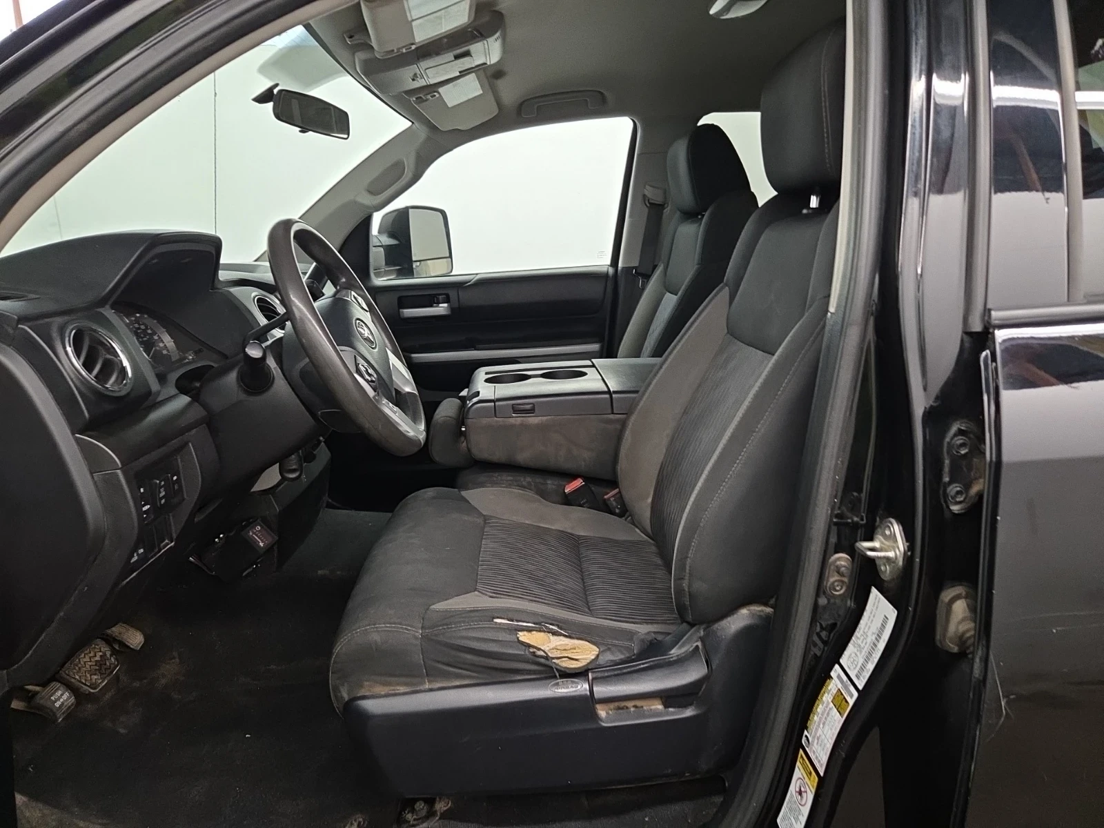 Toyota Tundra SR * CREW CAB STD BED * 4WD * 2015 * 5.7 V8 * , снимка 6 - Автомобили и джипове - 55500909