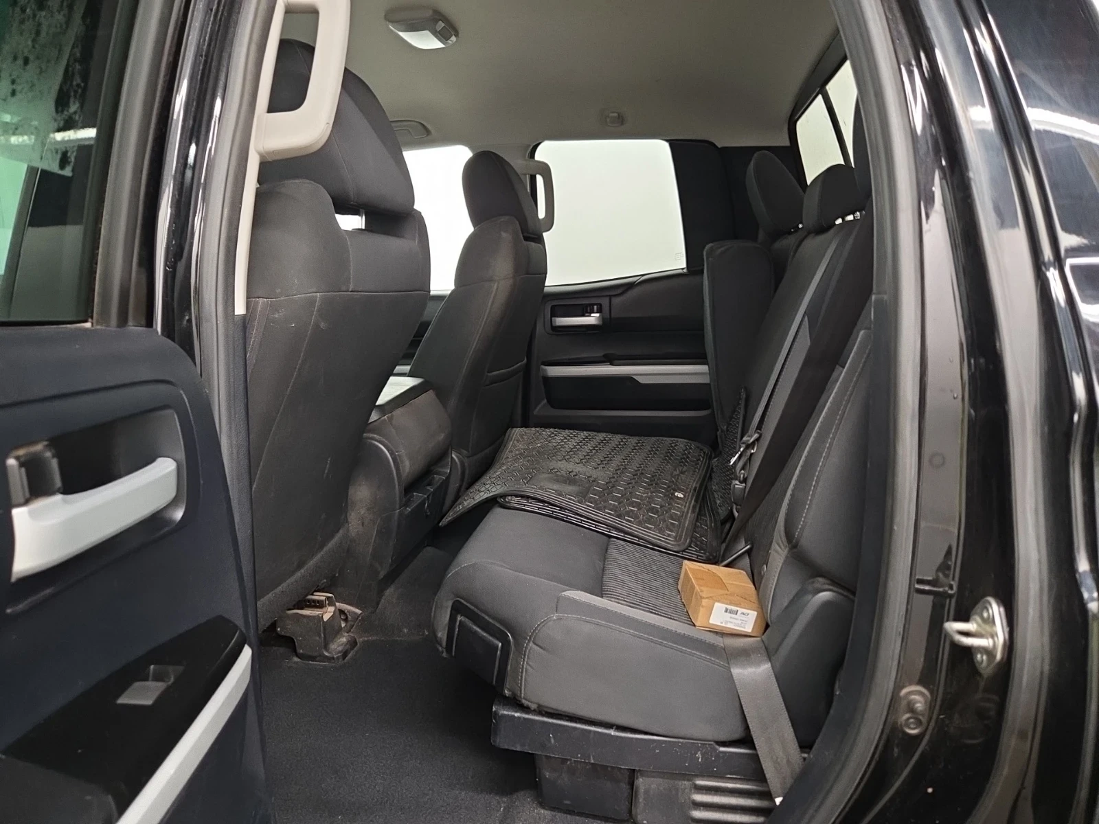 Toyota Tundra SR * CREW CAB STD BED * 4WD * 2015 * 5.7 V8 * , снимка 11 - Автомобили и джипове - 55500909