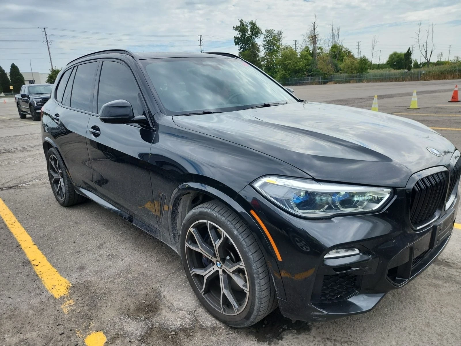 BMW X5 XDRIVE40I* Laser* M-pkg* 360* Pano* H&K* Dist* HUD, снимка 2 - Автомобили и джипове - 55586791
