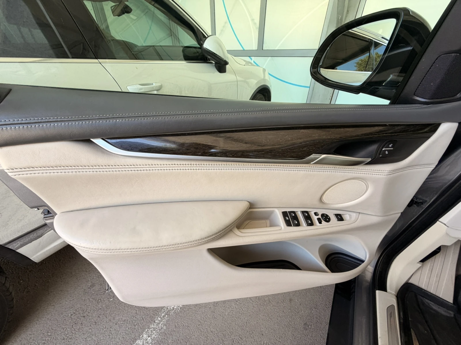 BMW X5 x Drive 3.0D, снимка 4 - Автомобили и джипове - 55691620