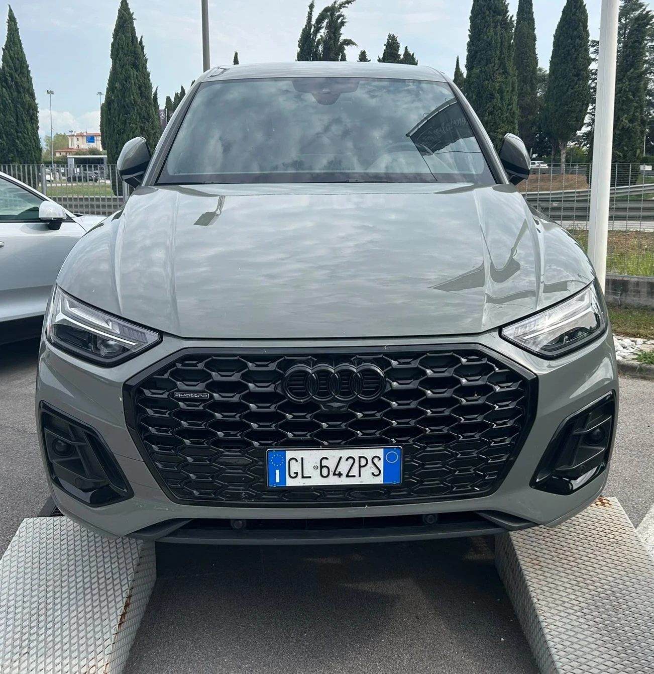 Audi Q5 40TDI* 204KC* QUATTRO* SPORTB* S-LINE* DIST* DIGIT, снимка 2 - Автомобили и джипове - 55749397