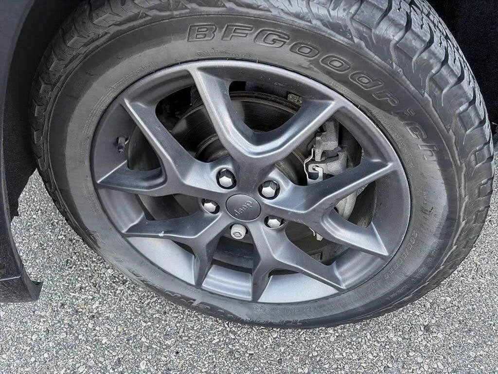 Jeep Grand cherokee, снимка 17 - Автомобили и джипове - 56740028