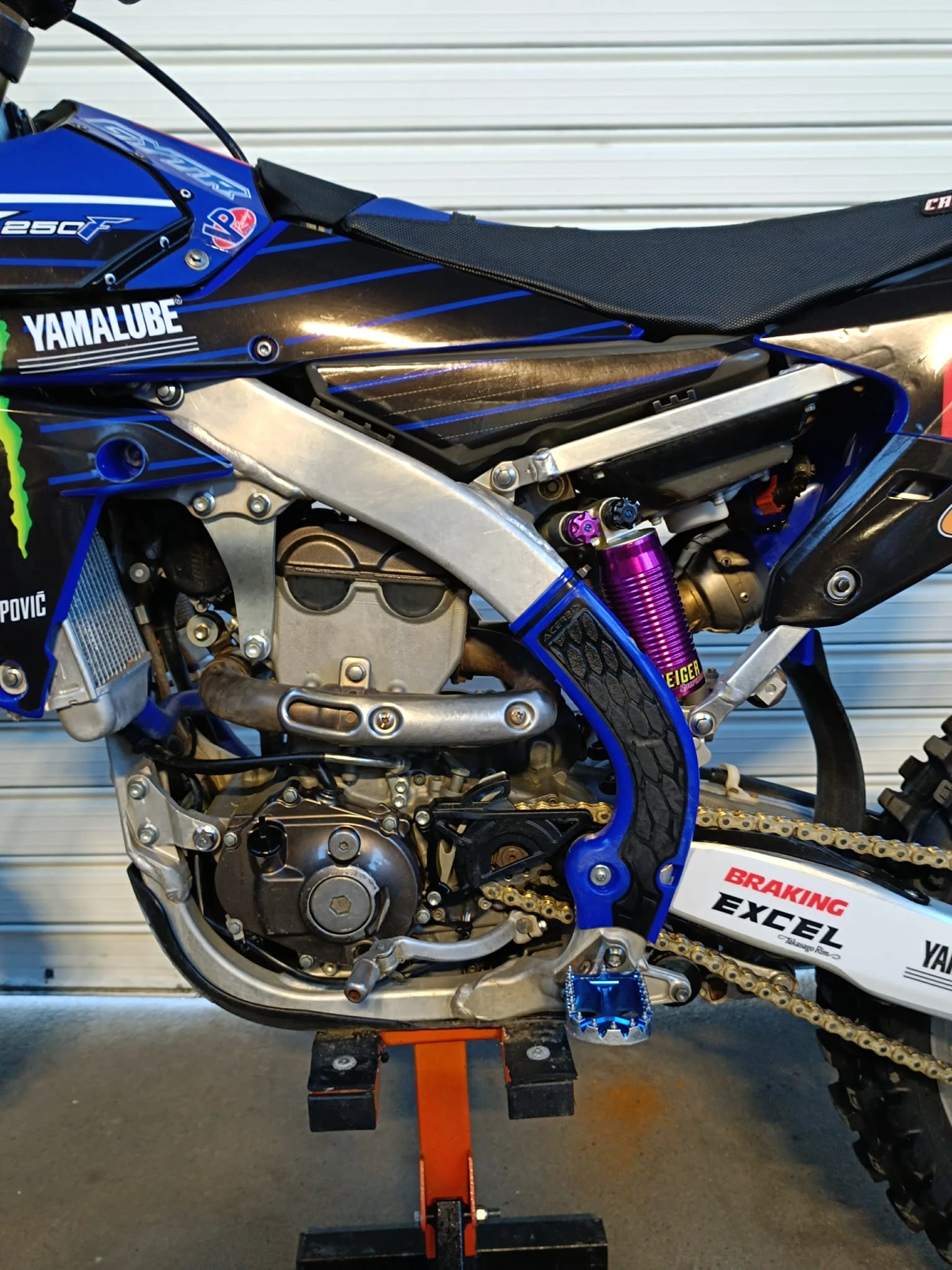 Yamaha Yzf 250 - изображение 2