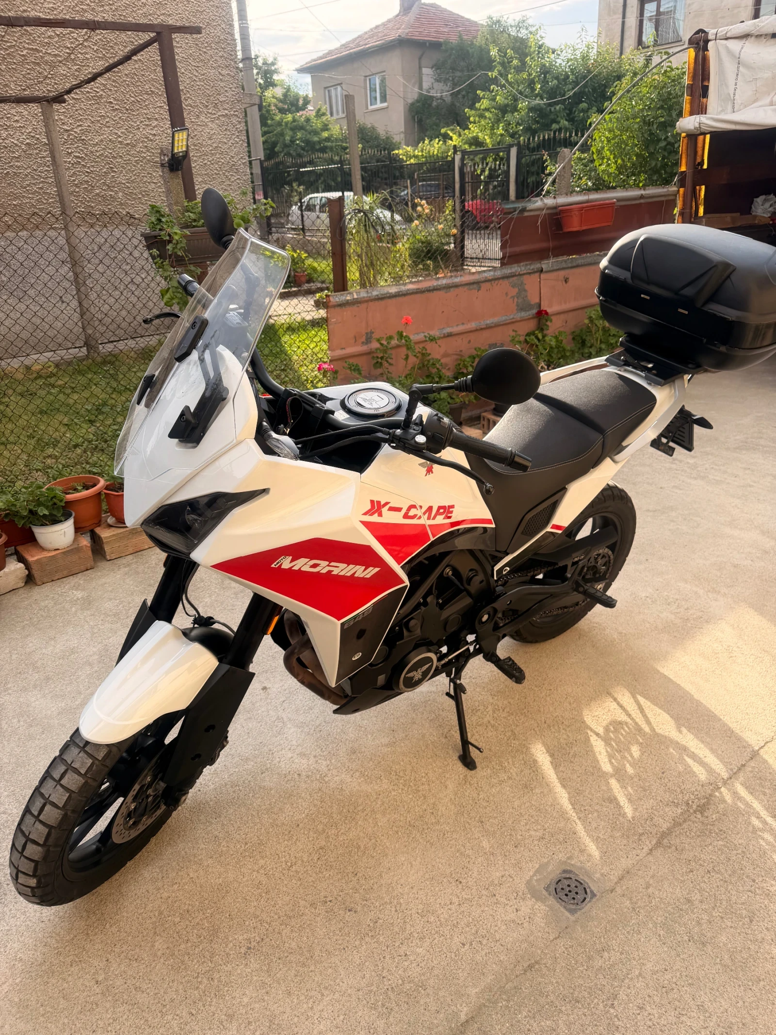 Moto Morini X-Cape 650i