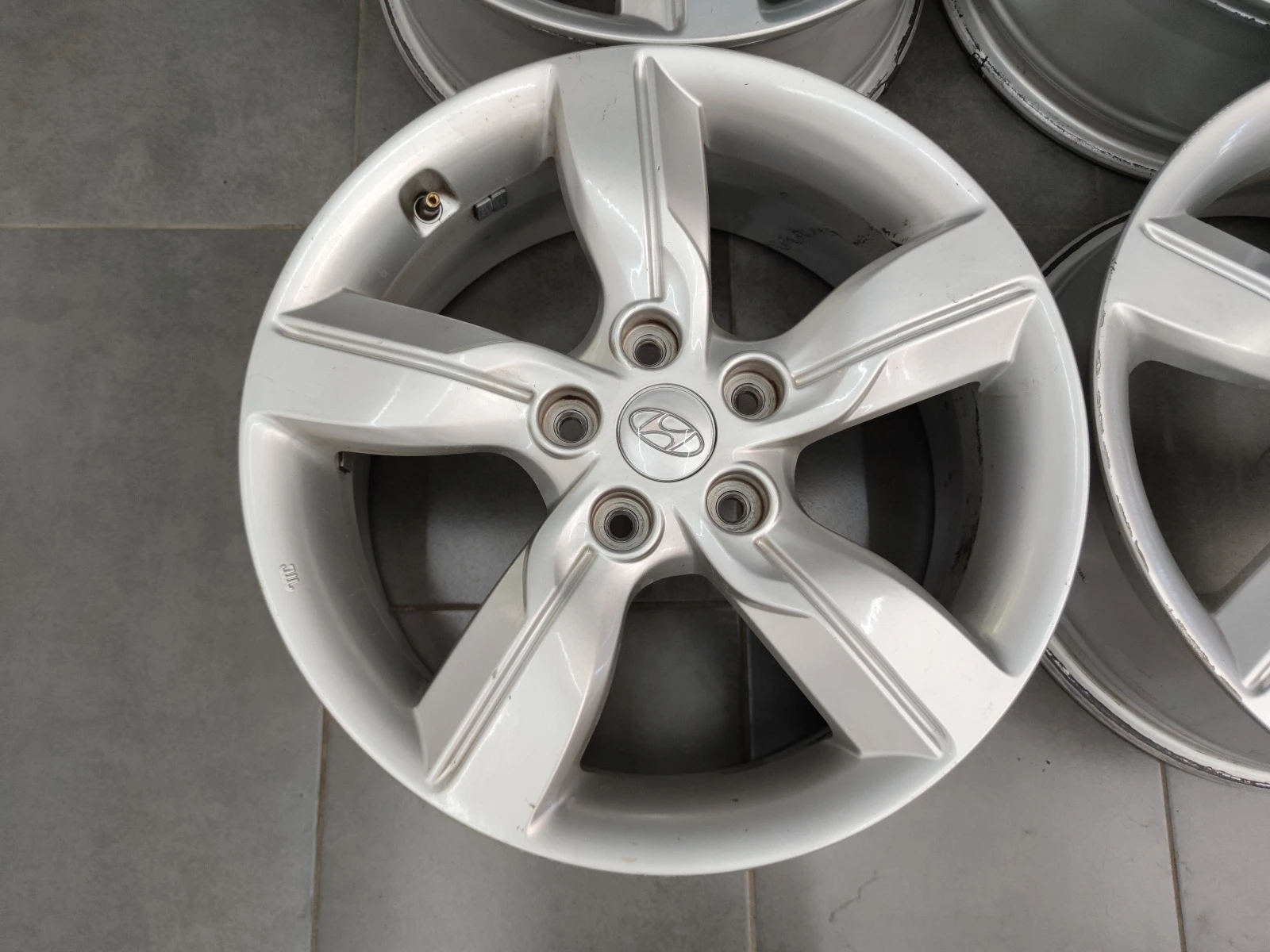   Hyundai | Mobile.bg   7