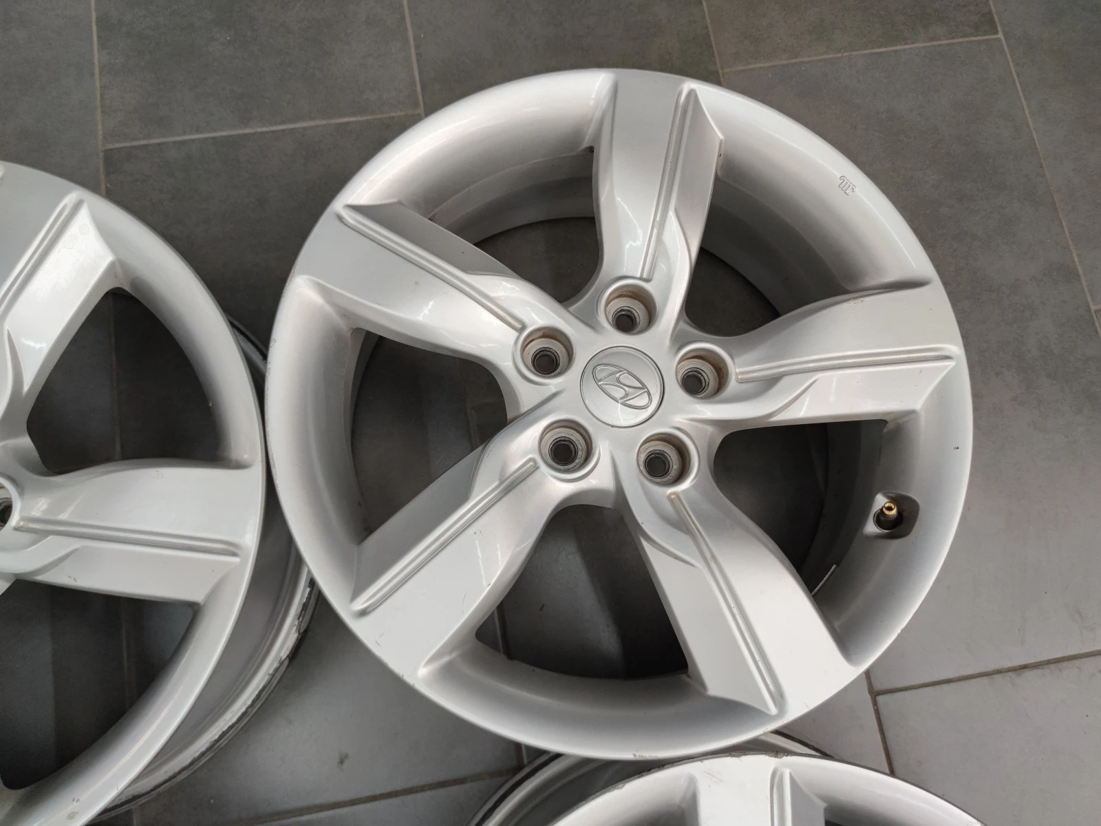   Hyundai | Mobile.bg   6