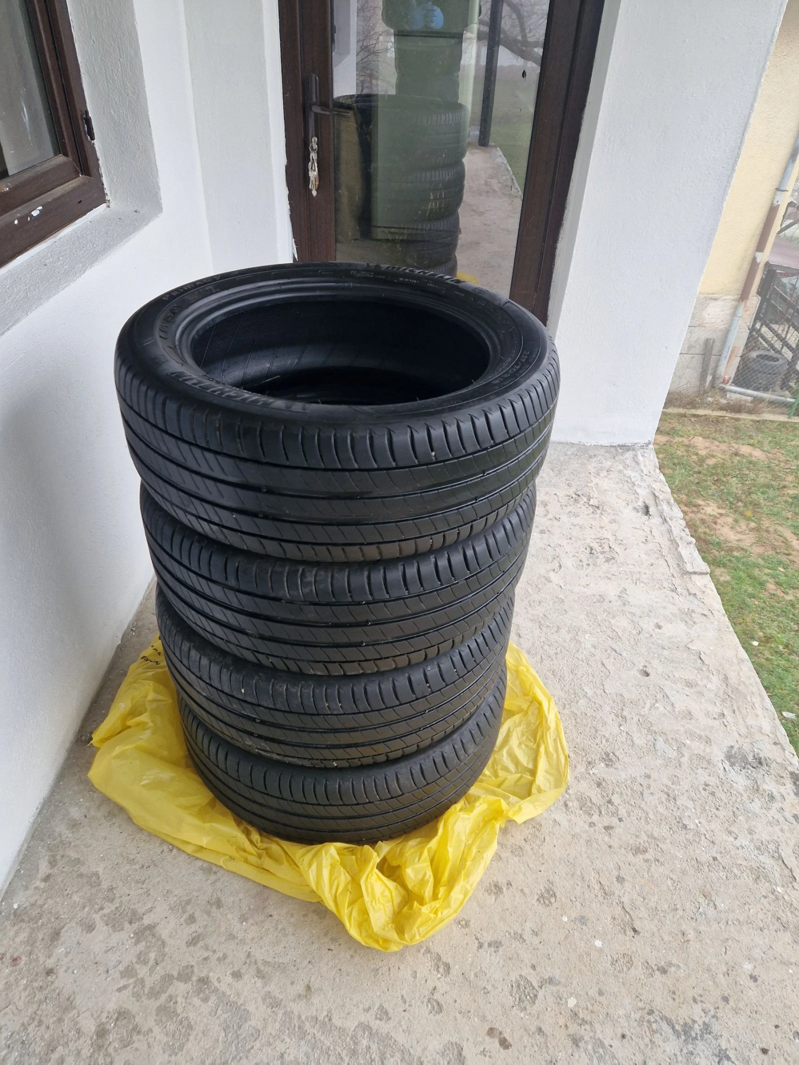 ���� 225/50R18 | Mobile.bg � ����������� 2