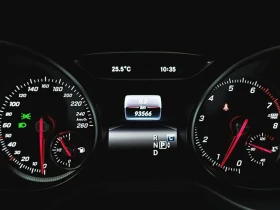 Mercedes-Benz CLA 220 Amg Line, снимка 15