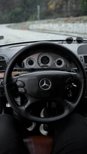 Mercedes-Benz E 320 Evo, снимка 7