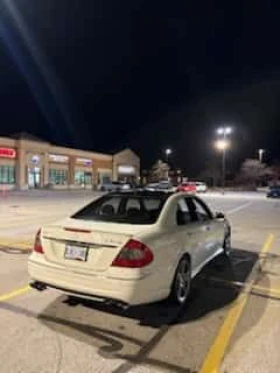 Mercedes-Benz E 63 AMG * 6.2L * CARFAX * ЦЕНА ДО БГ, снимка 10