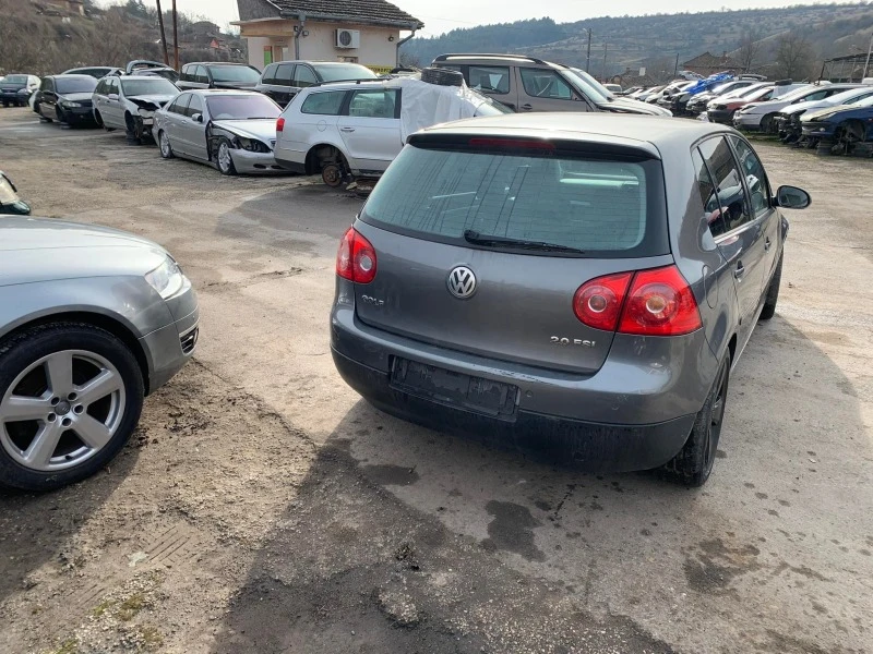 VW Golf 2.0 FSI, снимка 6 - Автомобили и джипове - 39353991