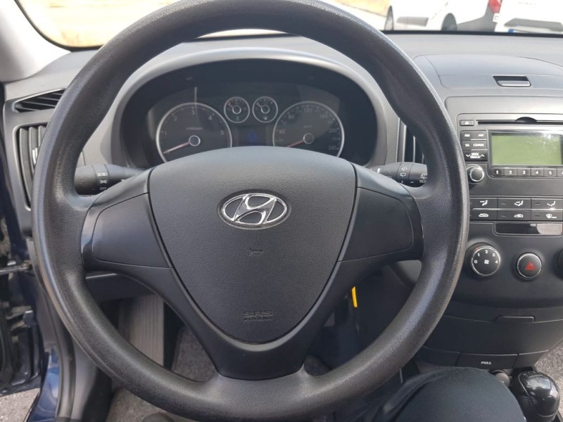 Hyundai I30 1.6, снимка 3 - Автомобили и джипове - 46355696