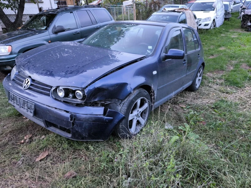 VW Golf, снимка 1 - Автомобили и джипове - 47583453