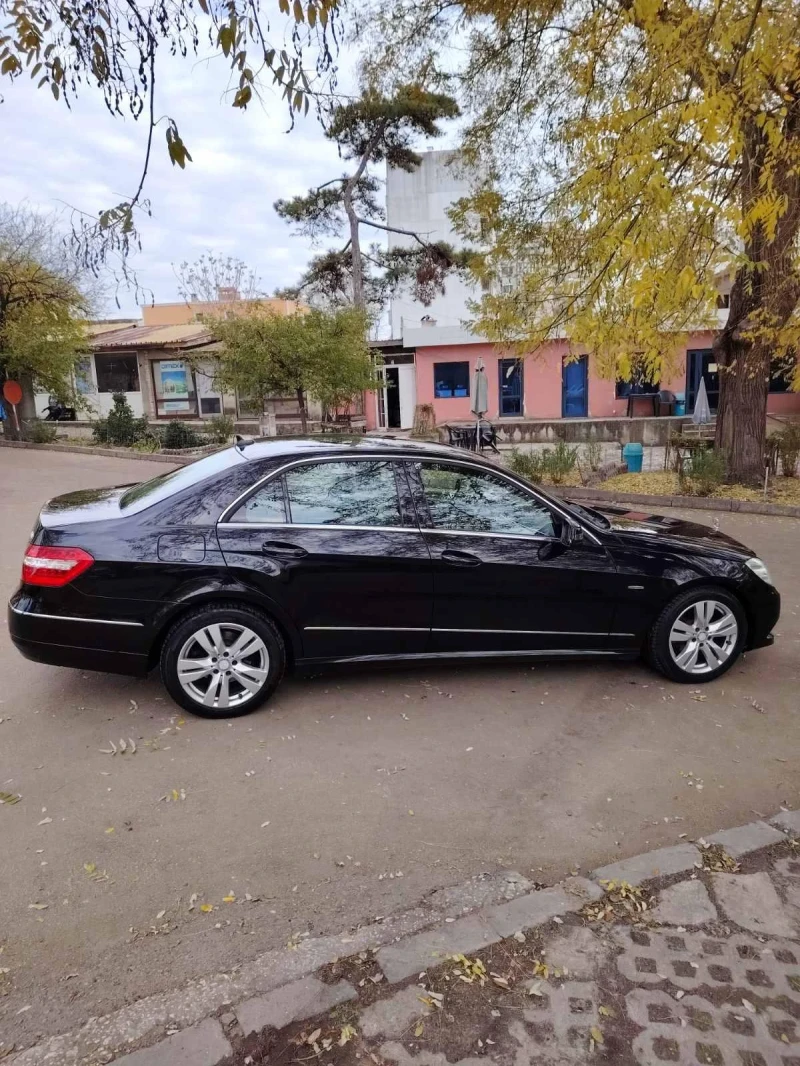 Mercedes-Benz E 200 CDI, снимка 12 - Автомобили и джипове - 48131766