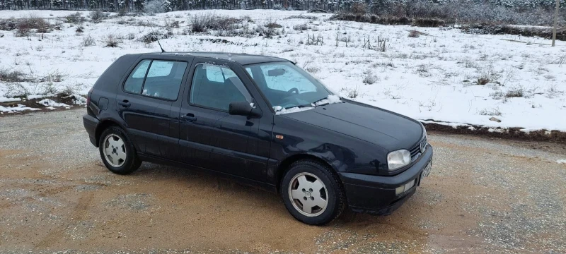 VW Golf, снимка 2 - Автомобили и джипове - 49185369