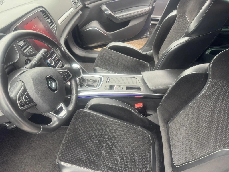 Renault Megane, снимка 6 - Автомобили и джипове - 49431856