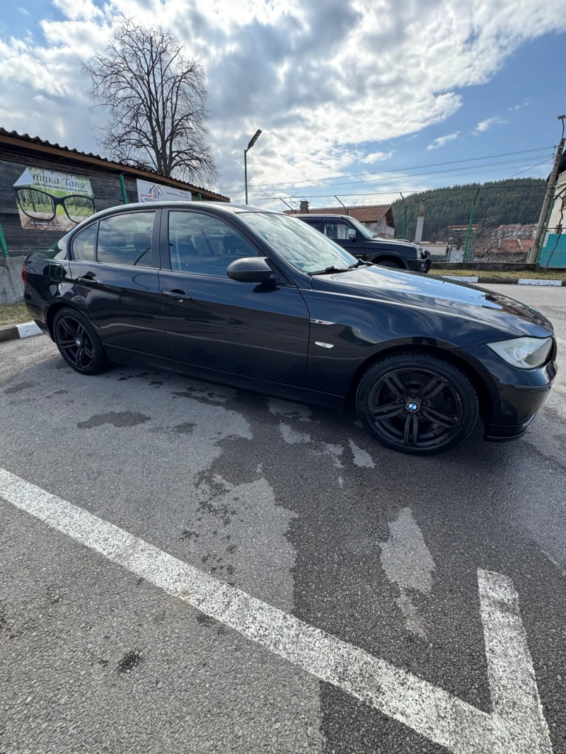 BMW 320 2008 година, снимка 2 - Автомобили и джипове - 49434018