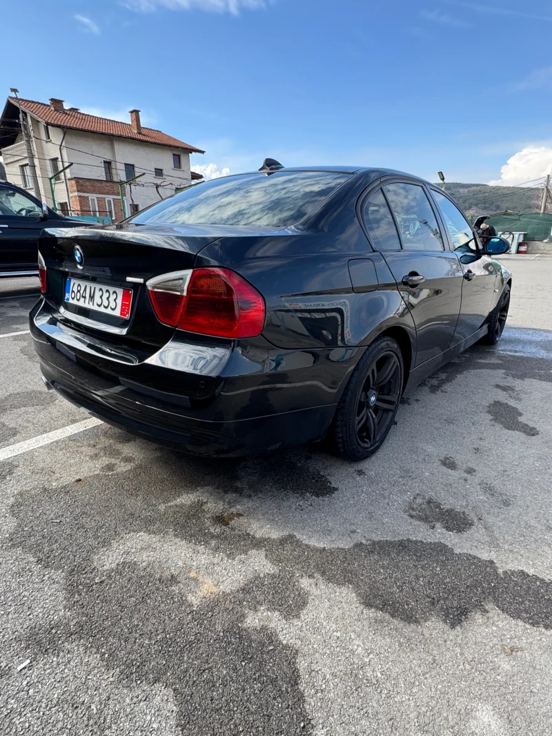 BMW 320 2008 година, снимка 3 - Автомобили и джипове - 49434018