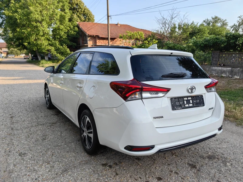 Toyota Auris 1.33 Dual VVT-i , снимка 10 - Автомобили и джипове - 51512591