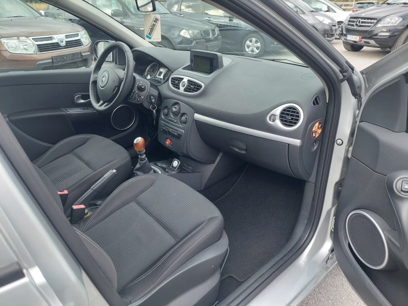 Renault Clio 1.5DCI EU5 НАВИ, снимка 11 - Автомобили и джипове - 51955635