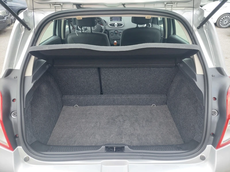Renault Clio 1.5DCI EU5 НАВИ, снимка 16 - Автомобили и джипове - 51955635