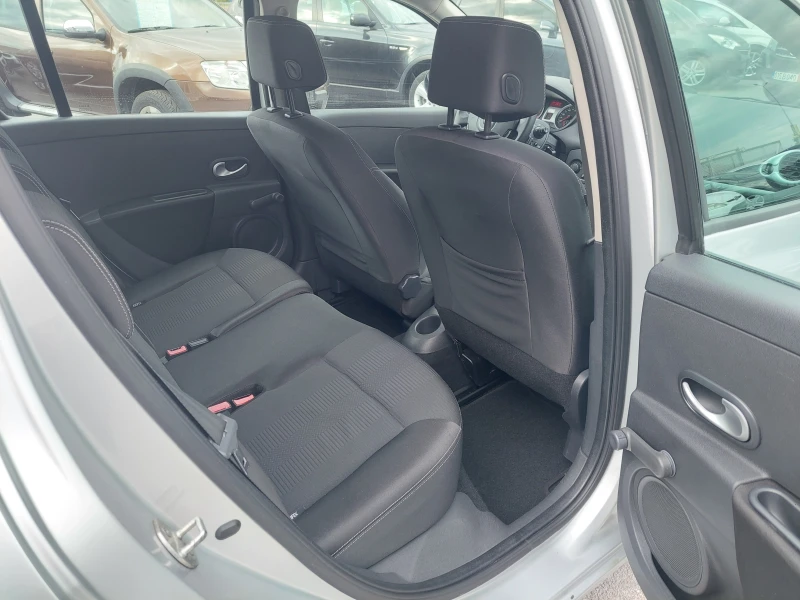 Renault Clio 1.5DCI EU5 НАВИ, снимка 10 - Автомобили и джипове - 51955635