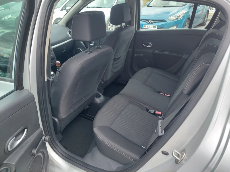 Renault Clio 1.5DCI EU5 НАВИ, снимка 9 - Автомобили и джипове - 51955635