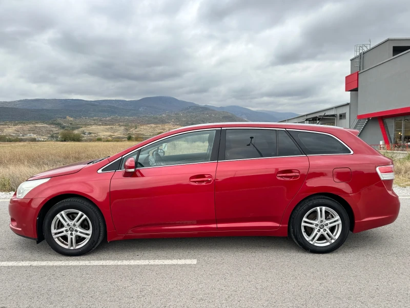 Toyota Avensis 1.8 VVT-i 147к.с / PODGREV / TEMPOMAT, снимка 4 - Автомобили и джипове - 52091421