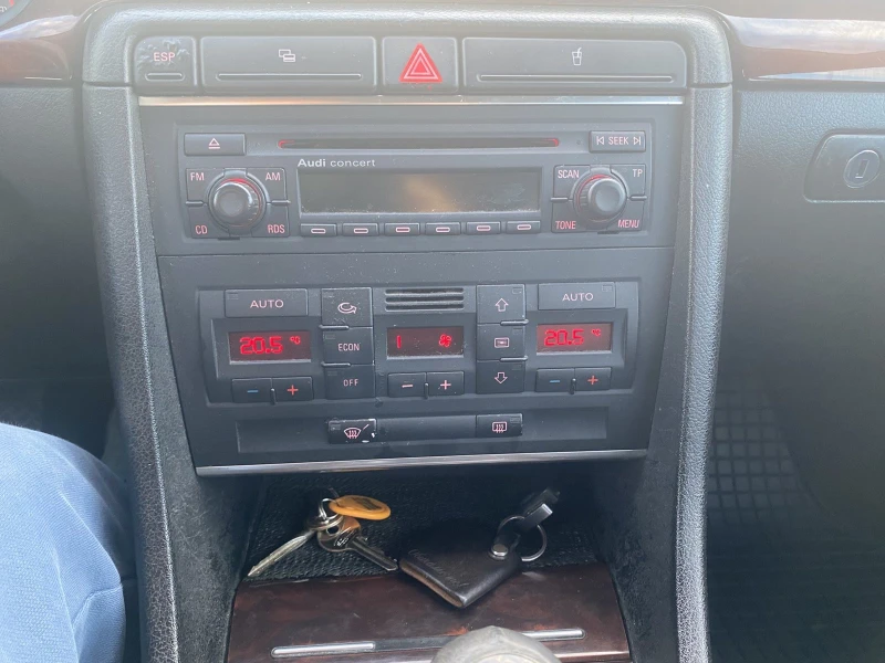 Audi A4, снимка 7 - Автомобили и джипове - 52521474