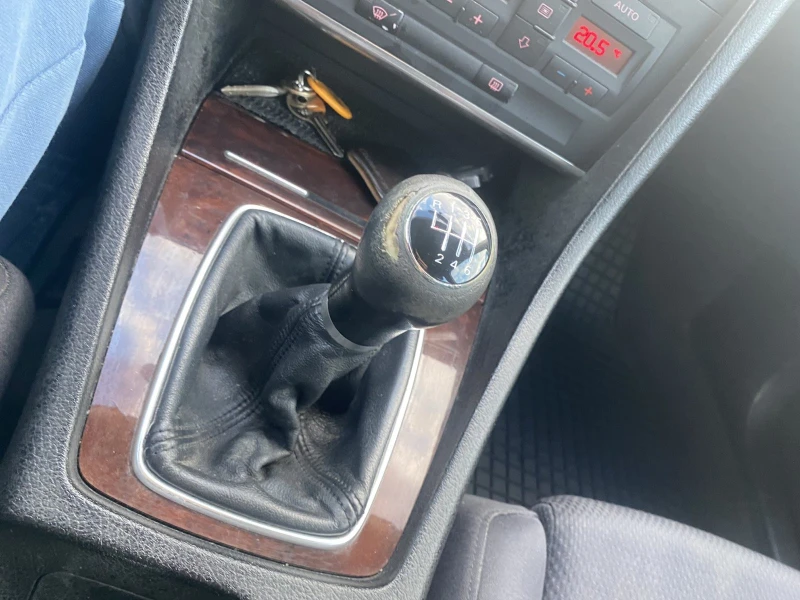 Audi A4, снимка 5 - Автомобили и джипове - 52521474