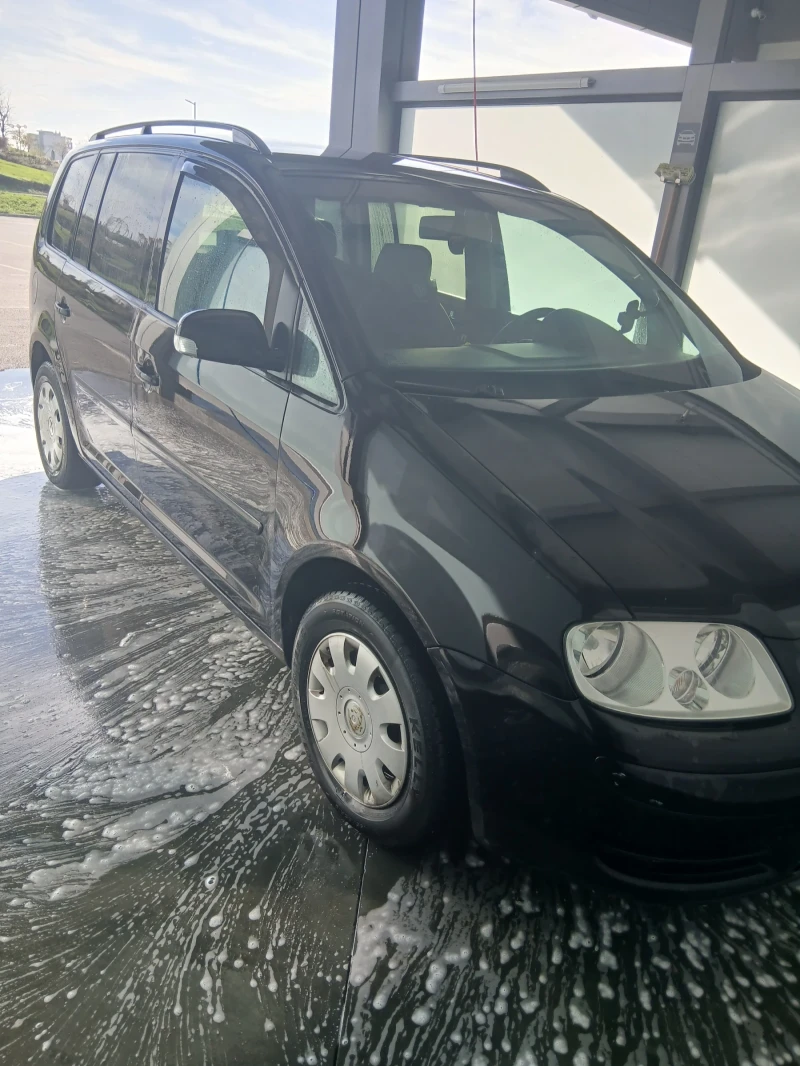 VW Touran, снимка 5 - Автомобили и джипове - 53140260