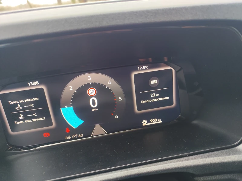 VW Caddy, снимка 13 - Автомобили и джипове - 53231586