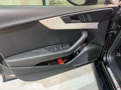 Audi A5 2.0T Technik* S-Line* B & O* DIGITAL* DISTRONIC* , снимка 7 - Автомобили и джипове - 53912435