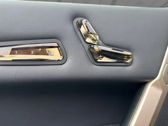 BMW iX xDrive50 = Sport Package = Гаранция, снимка 6 - Автомобили и джипове - 54957433