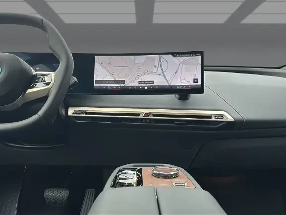 BMW iX xDrive50 = Sport Package = Гаранция, снимка 11 - Автомобили и джипове - 54957433
